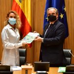 Batet: “Debemos aprovechar el consenso social y político en torno a la farmacia para reforzar su capacidad”