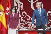 Ruiz Escudero, toma posesión como consejero de Salud, ante la presidenta Díaz Ayuso.